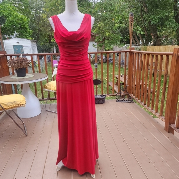Collection Dressbarn Red Floor Length Sleevesless Strechy Dress size 8 - Picture 5 of 14